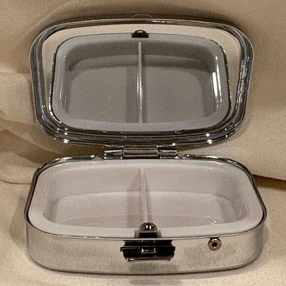 Whimsical Bull and Flowers Travel Pill Box 2 Compartment Medicine Pill Case NEW - Picture 4 of 4